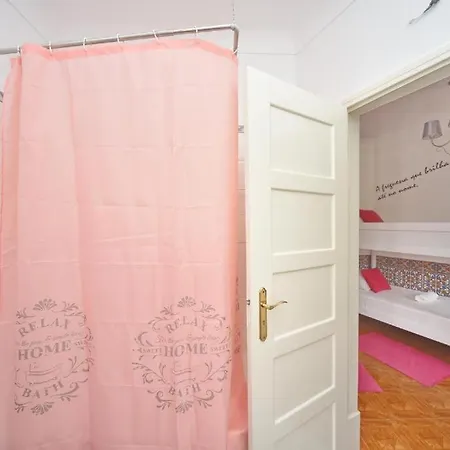 بيت شباب Brothers Place